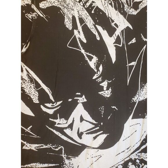 The Flash Shirt Mens Size XXL 2XL Collab Civil Assets White Black NWOT - Picture 2 of 7